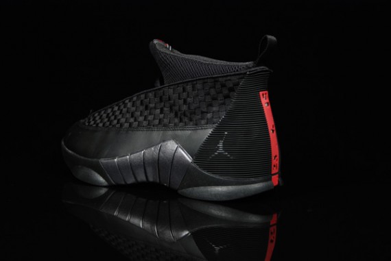 air-jordan-15-black-red-flight-club-4.jpg
