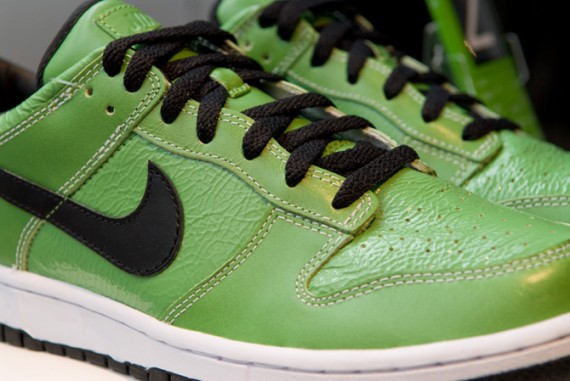 nike-id-kddi-infobar-4.jpg