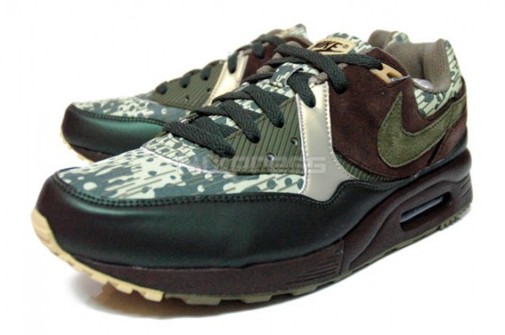 Nike Air Max Light - Forset Funk - Army Camo