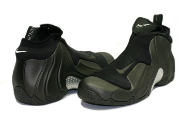 Nike Air Flightposite Retro - Black/Metallic Silver