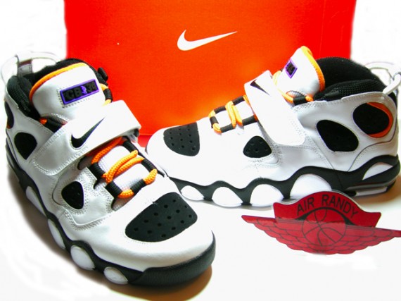 Nike CB34 Sir Charles – White/Black/Carrot