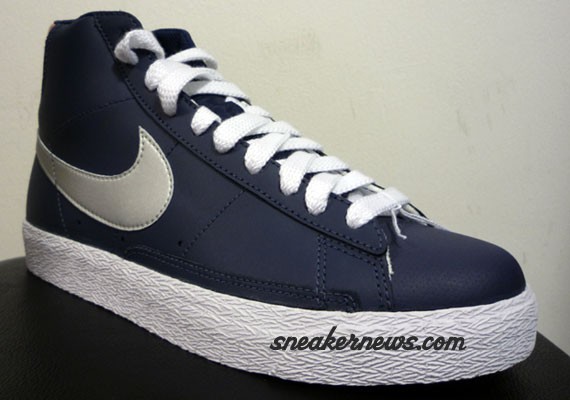 Nike Blazer High - Midnight Navy - Metallic Silver