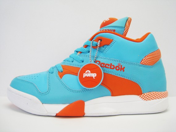 Reebok Court Victory Pump - Aqua/Orange