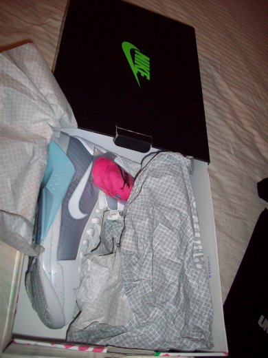 Nike Hyperdunk - McFly - Signed by Kobe Bryant