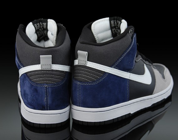 Nike SB Dunk High Pro - Un-Futura