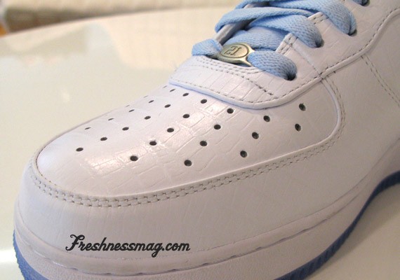 Nike 1World Air Force 1 - LaDainian Tomlinson (LT)