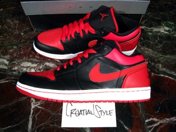 Air Jordan 1 Low Phat - Black - Varsity Red