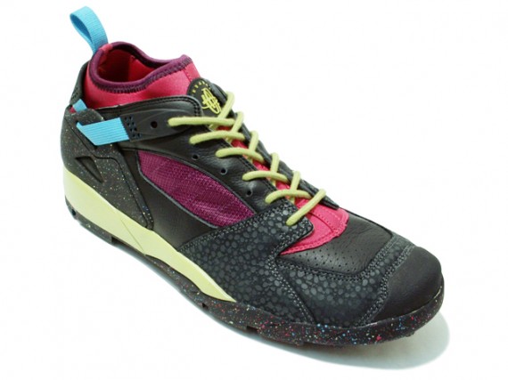 Nike Air Revaderchi - Urban Night Pack