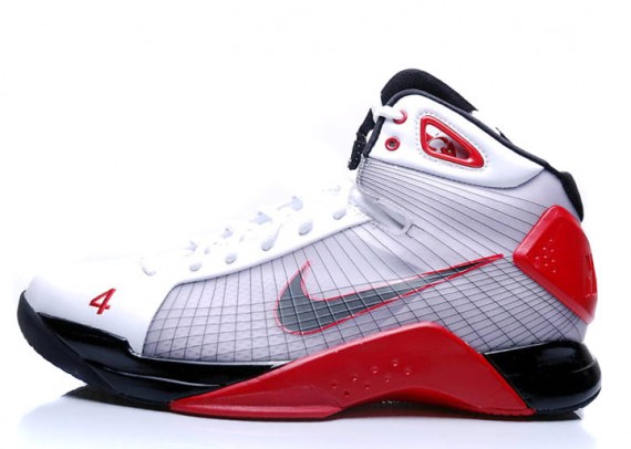 Nike Hyperdunk – Chris Bosh PE