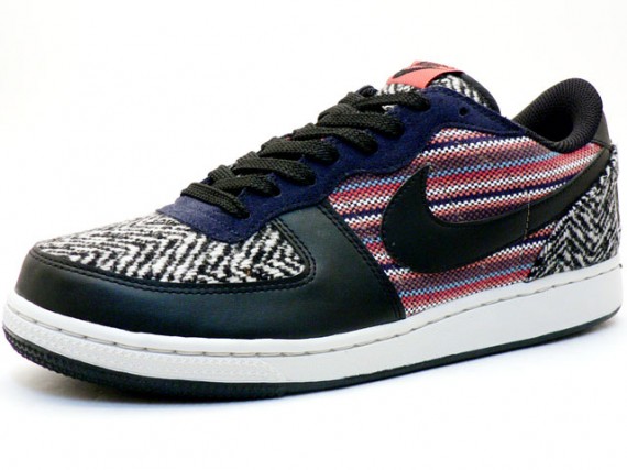 Nike Terminator Low Braid Check Pack 1