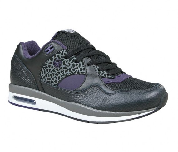 DVS Huf Runner 5 on Active's 'What's The Deal?'