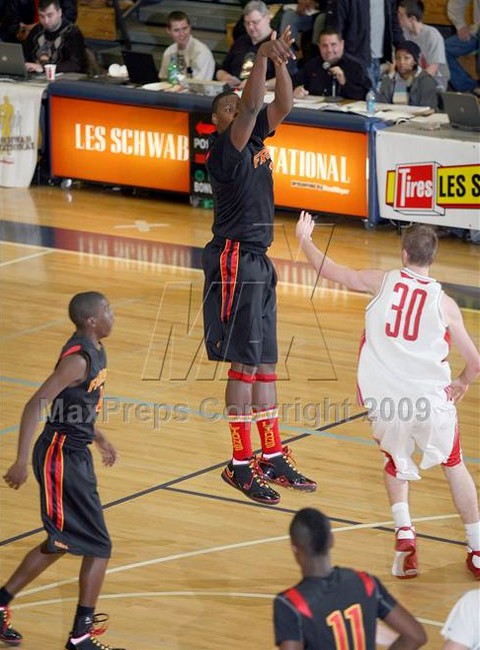 Nike Zoom LeBron Soldier - Fairfax HS Away PE