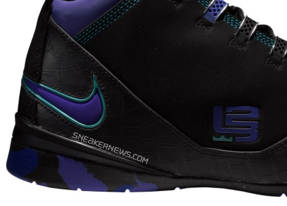 Nike Zoom LeBron Soldier II - Hornets Edition