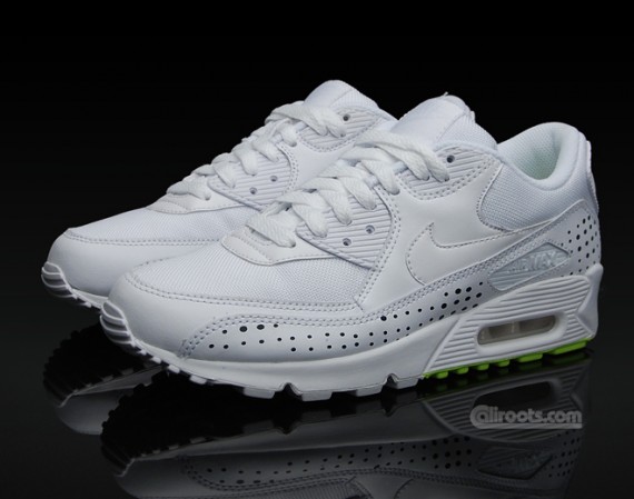 Nike Womens Air Max 90 CL - White - Volt