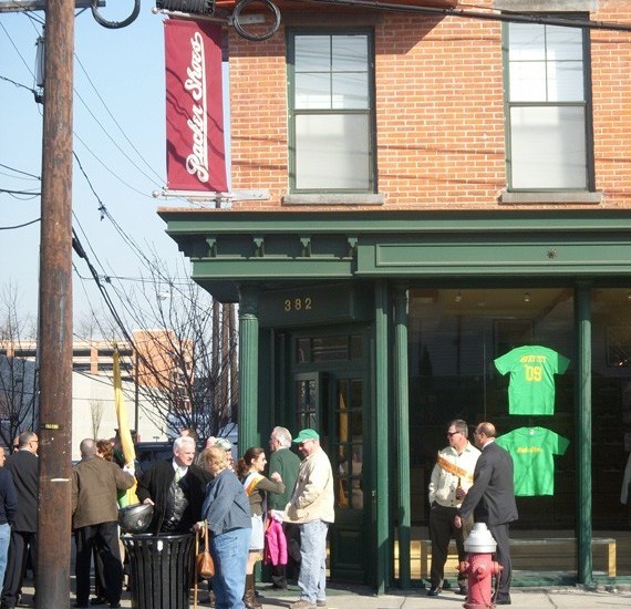 Packer Shoes Celebrates St. Patrick’s Day – House of Pain