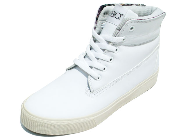 fatimasl_wht_1