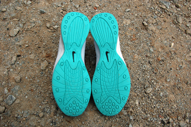 nike-air-woven-mint-black-03