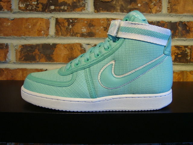 Nike Womens Releases April 05