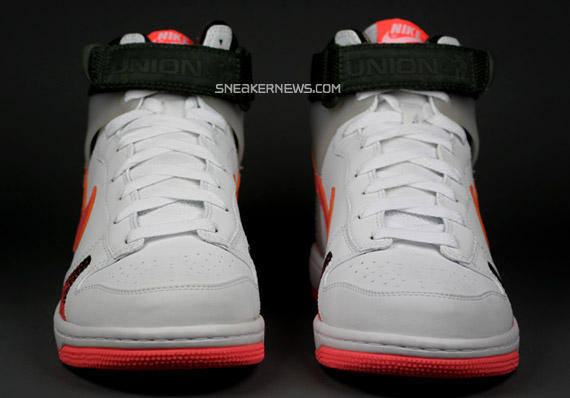 Union Nyc X Nike Dunk 04