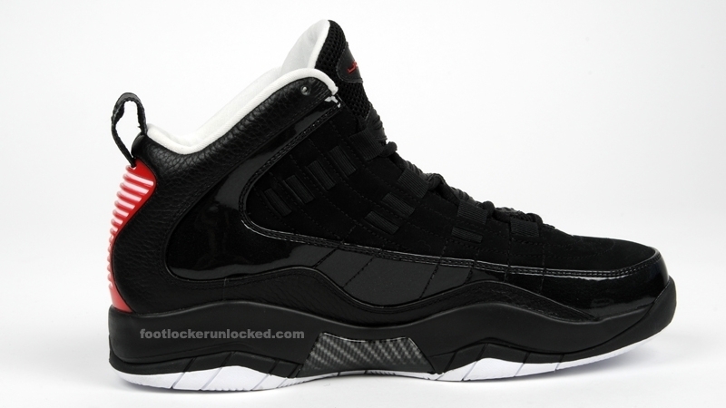 air-jordan-hallowed-ground-black-red-5