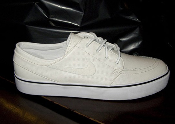 nike-sb-stefan-janovski-white-540x383