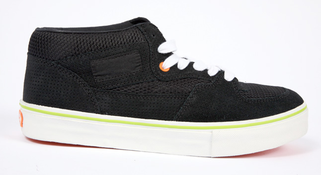 vans-half-cabs-x-dqmhufkicks-hi-6
