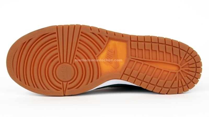 nike-dunk-hi-supreme-spark-gucci-7