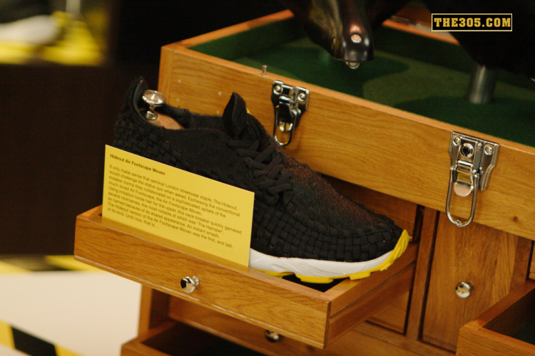 nike-x-livestrong-x-futura-flom-dunk-shoe-gallery-release-3