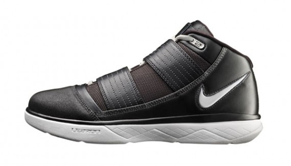 nike_wnike_ad_4-570x326