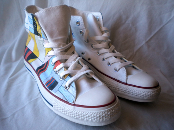 dalek-chuck-taylor-1