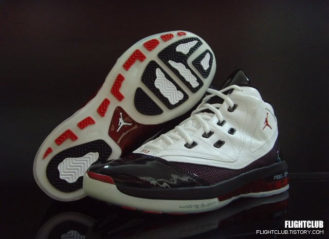 Air Jordan 16.5 Team – White – Black – Red