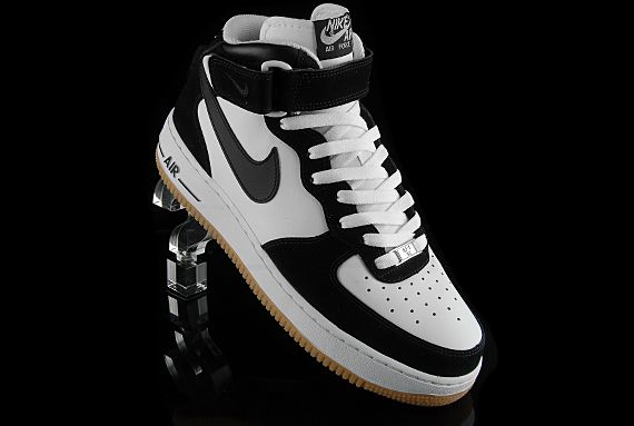 af1-blackwhite-gum-05