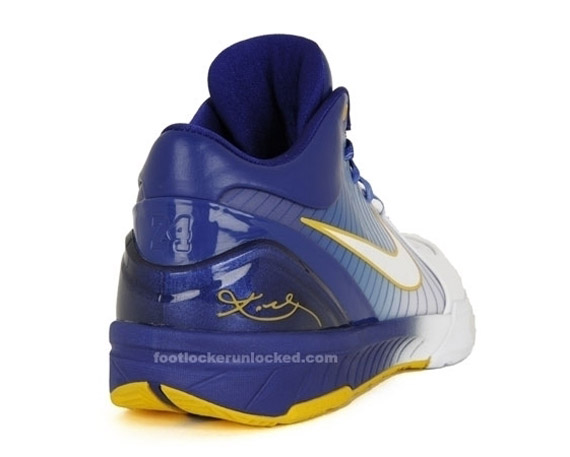 kobe-iv-wh-con-gradient-2
