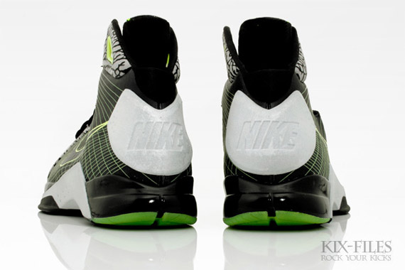 nike-hyperdunk-sprm-112-dj-clerk-kent-6