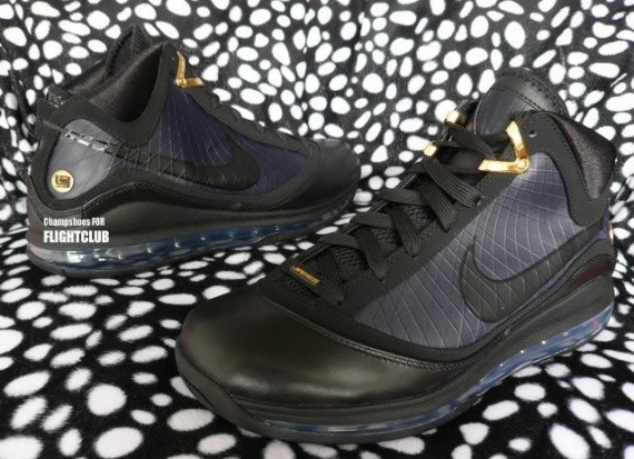 Nike Air Max LeBron VII (7) – Black – Gold – New Images