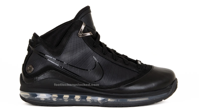 Lebron_VII_blackblack