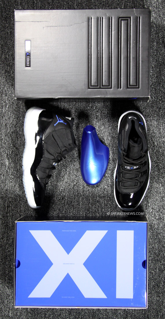 air-jordan-11-space-jam-01
