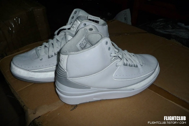 air-jordan-II-white-silver-1