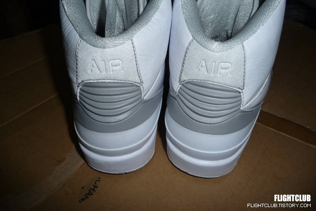 air-jordan-II-white-silver-3
