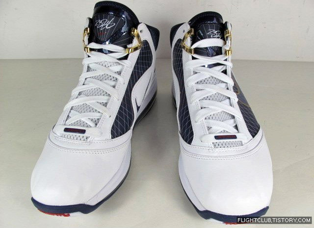 air-max-lebron-vii-white-navy-red-2