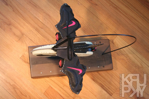 air-yeezy-plane-05