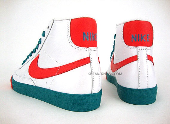 Nike WMNS Blazer High - White - Hot Red - Radiant Emerald