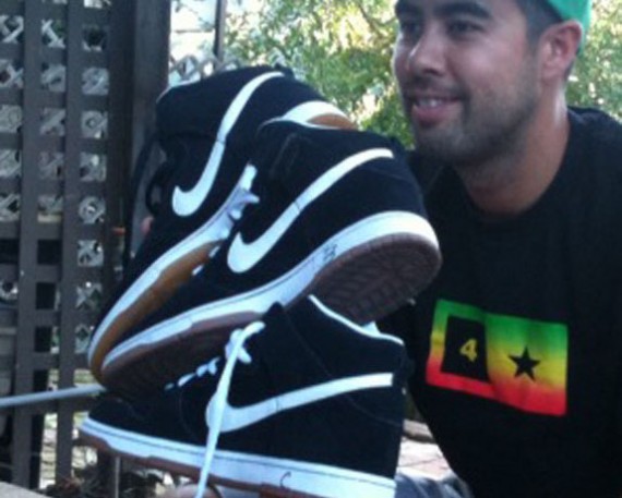 Nike SB Dunk High - Black - White - Gum