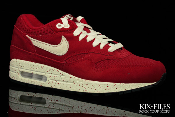 nike-wmns-air-max-1-suede-beet-2