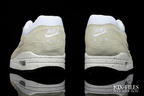 nike-wmns-air-max-1-suede-beet-8