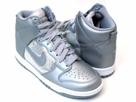 Nike WMNS Dunk High - Metallic Silver - 'Dazzler'
