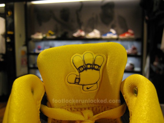 Nike Zoom Kobe IV – 4 Rings @ House of Hoops