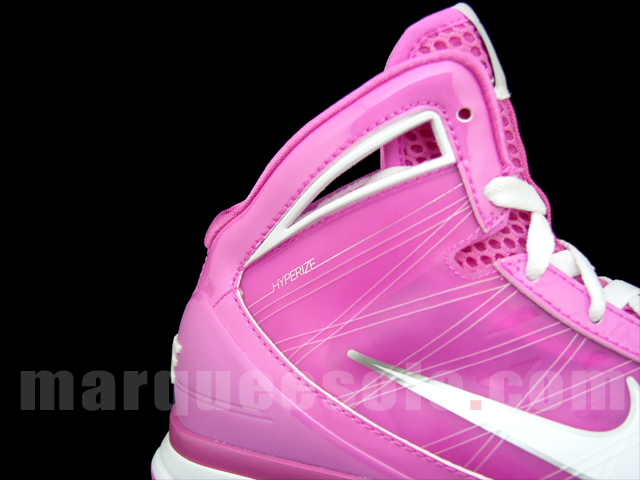Nike Hyperize – ‘Think Pink’