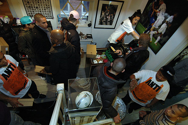 Nike-x-Patta-Air-Max-1-Release-Recap-2