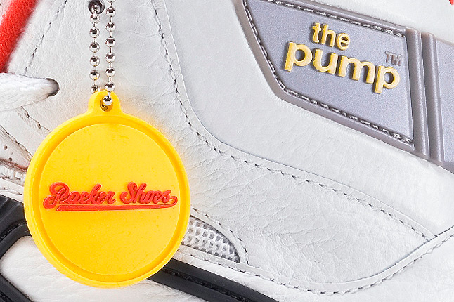 PUMP-PACKERSHOES-CLOSEUP-1